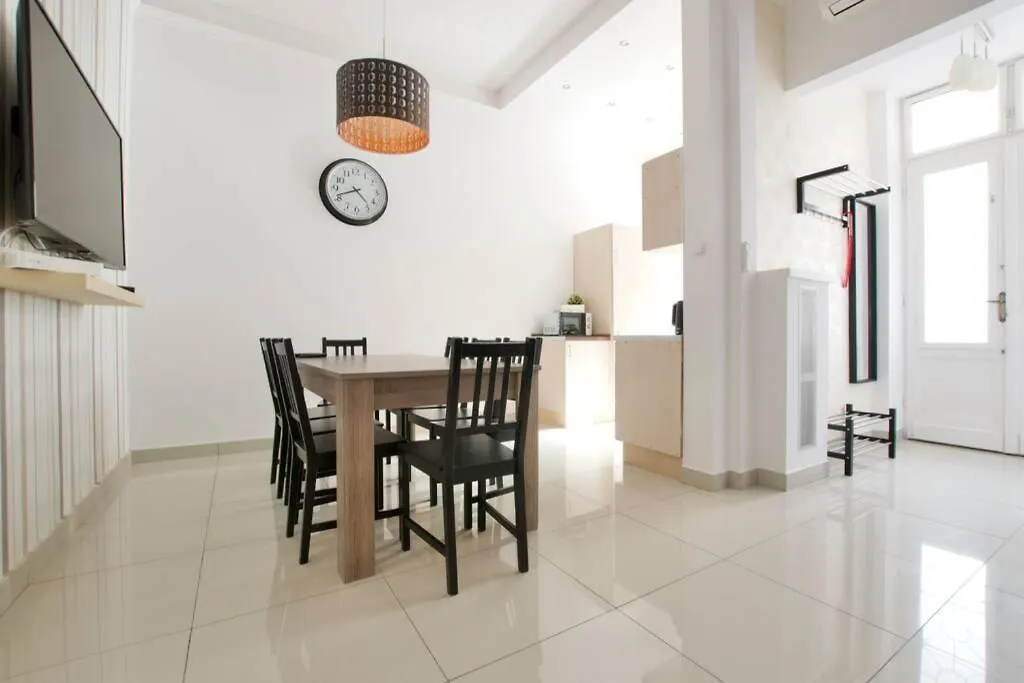 Premium Apartment By Hi5-Vaci Str. 3 Bedroom Budapesta