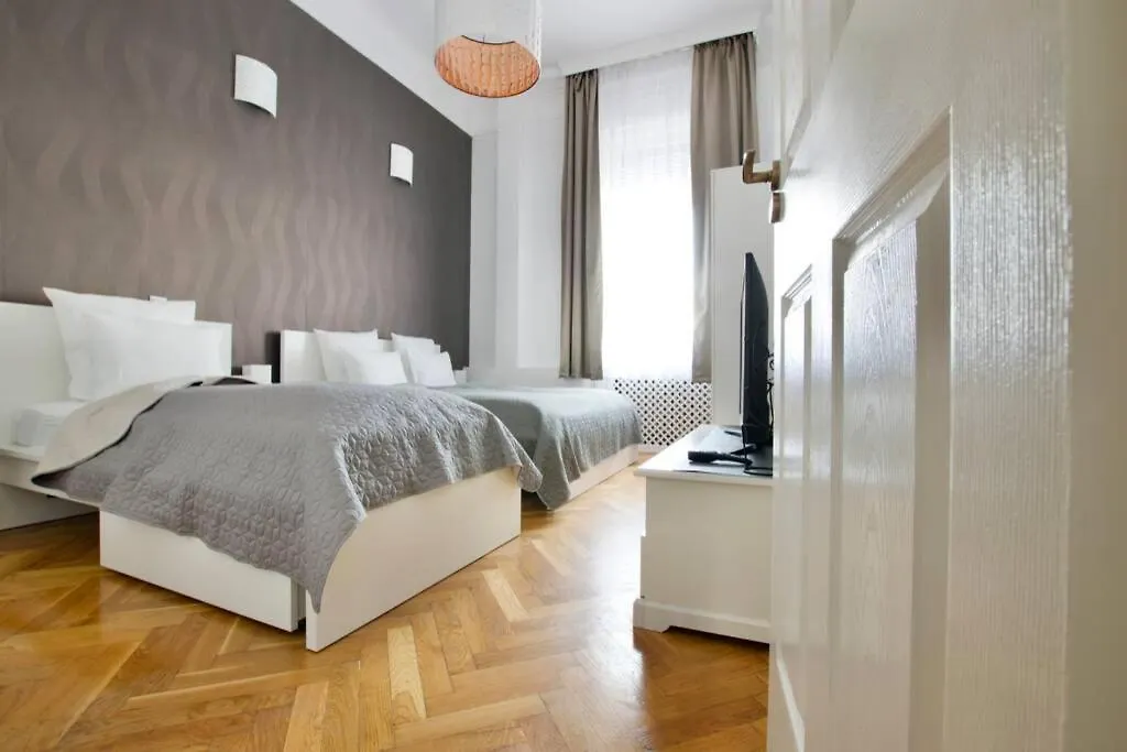 Premium Apartment By Hi5-Vaci Str. 3 Bedroom Budapesta