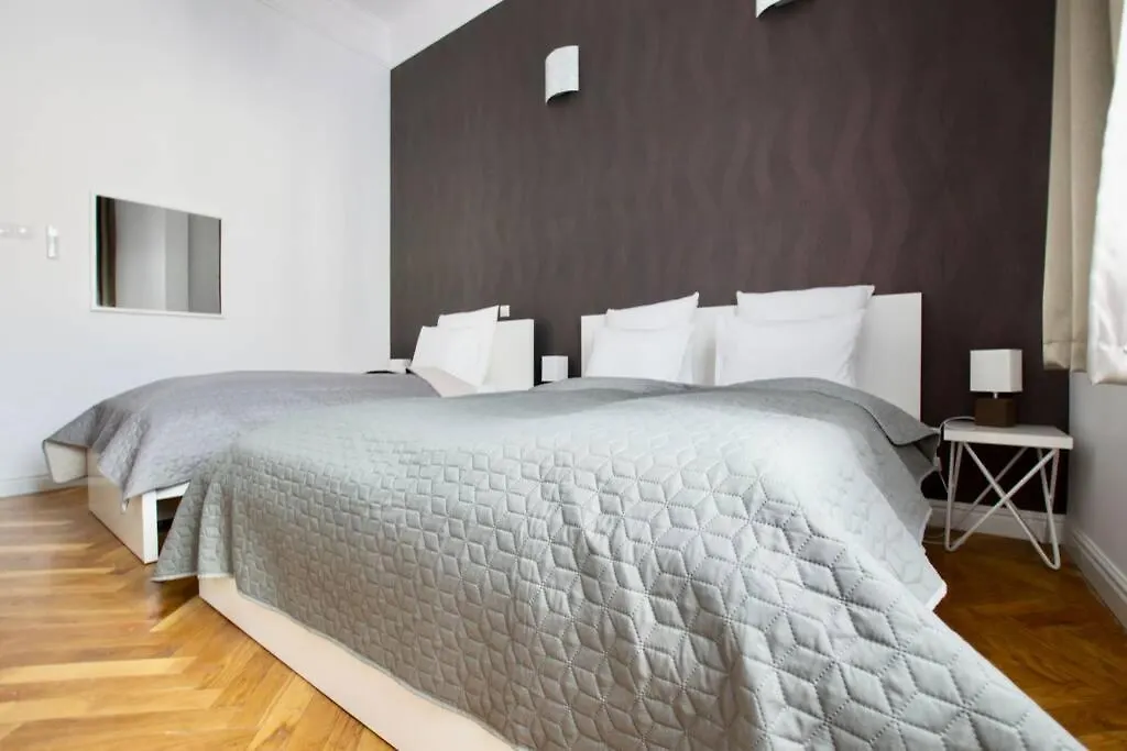 Premium Apartment By Hi5-Vaci Str. 3 Bedroom بودابست